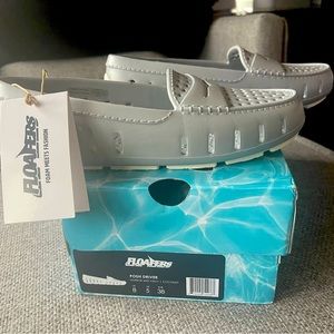 BNWT Floafers Beach / Summer Shoes — Repeat buy — SO COMFORTABLE & Stylish!!